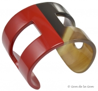 Hermes red lacquer and horn H cuff in new condition.