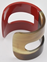 Hermes red lacquer and horn H cuff in new condition.